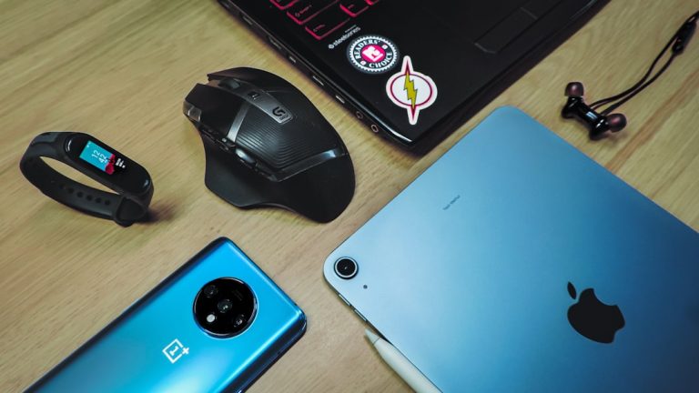 Innovative Tech Gadgets to Elevate Your Gaming Sessions